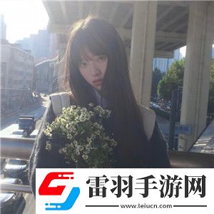 抬頭看鏡子里的結(jié)合處