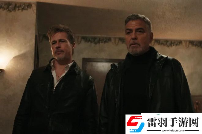 劍拔弩張=打情罵俏！皮特×克魯尼主演的雙狼曝海報(bào)