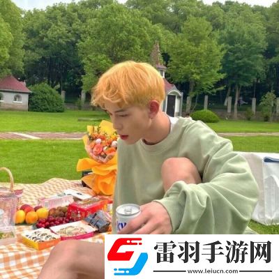 ins風(fēng)超拽帥氣男生頭像2021氣場相合的兩個人發(fā)自內(nèi)心的互相吸引