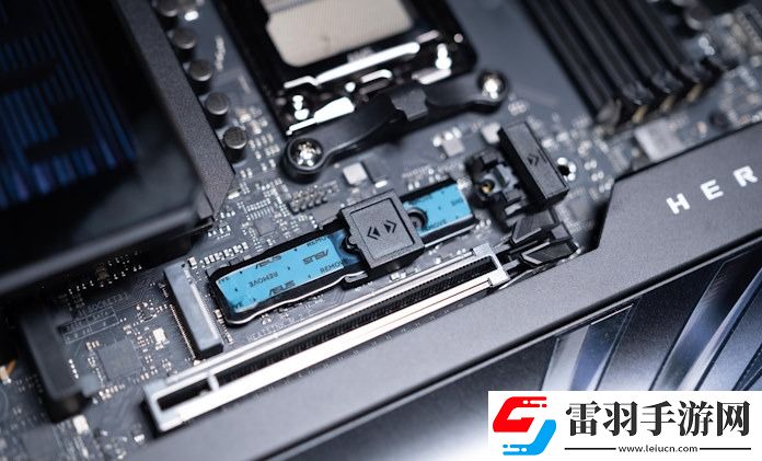 華碩X870E、X870系列主板全競化讓裝機更簡單