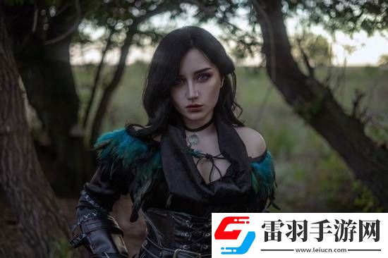 國(guó)外小姐姐COS巫師葉奈法頗具異域風(fēng)情超吸睛