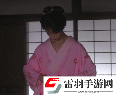 炎炎夏日再窮不能沒空調(diào)妹子驚嘆你連風(fēng)油精都不如