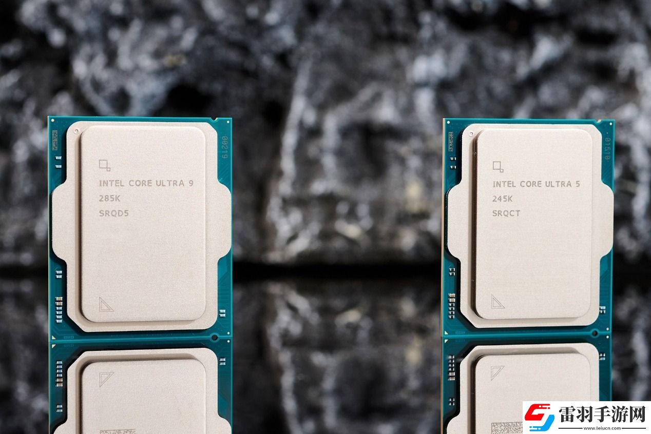 英特爾酷睿Ultra200S系列桌面端處理器開箱