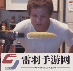 炎炎夏日再窮不能沒空調(diào)妹子驚嘆你連風(fēng)油精都不如