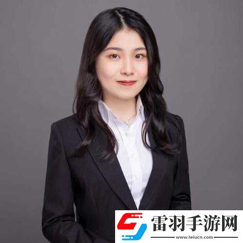 女保險(xiǎn)公司推銷員