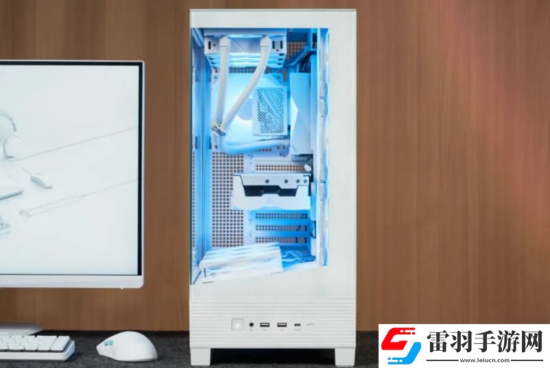 新品登場！華碩A31覽界機(jī)箱一覽無余