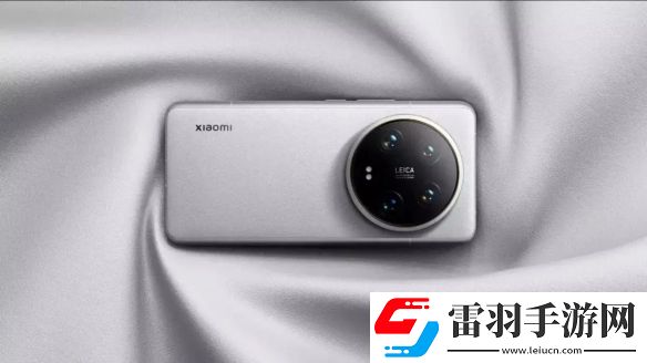 小米15Ultra設(shè)計(jì)曝光！后攝相繼味十足后蓋拼色