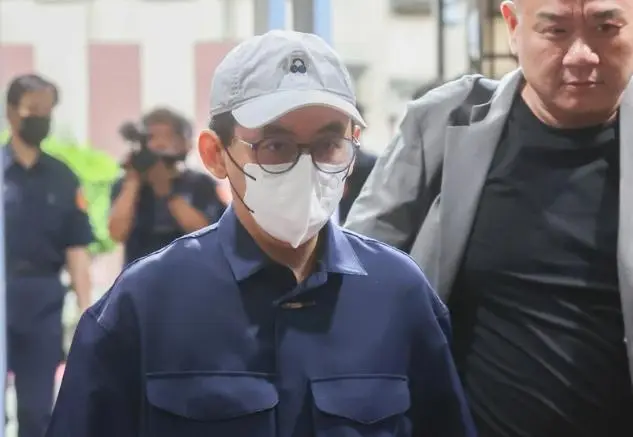 查持有未成年性影像！臺灣知名藝人黃子佼被判8個(gè)月