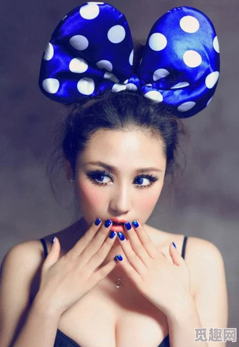探索美女mm131爽爽爽毛片圖片感受視覺盛宴與藝術魅力的完美結(jié)合