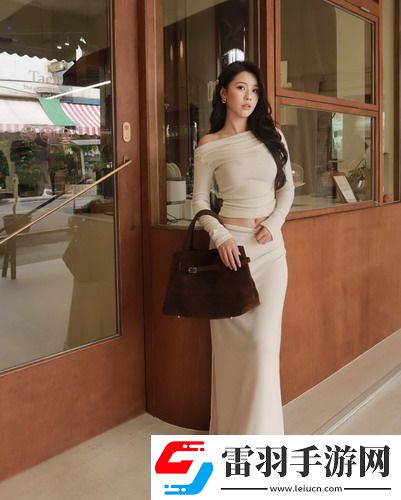 精品**一區(qū)二區(qū)三區(qū)浪潮在線火爆全網(wǎng)！網(wǎng)友們都在瘋狂刷屏