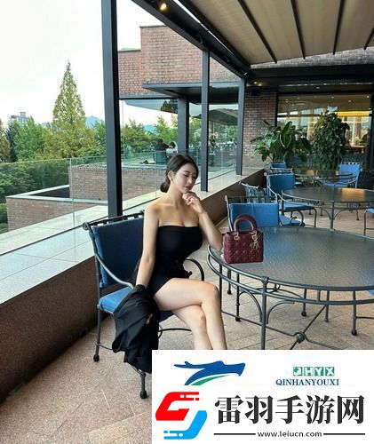 亞洲二區(qū)電影菠蘿電影